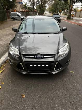 FORD FOCUS 2.0 SE SEDAN 16V FLEX 4P POWERSHIFT